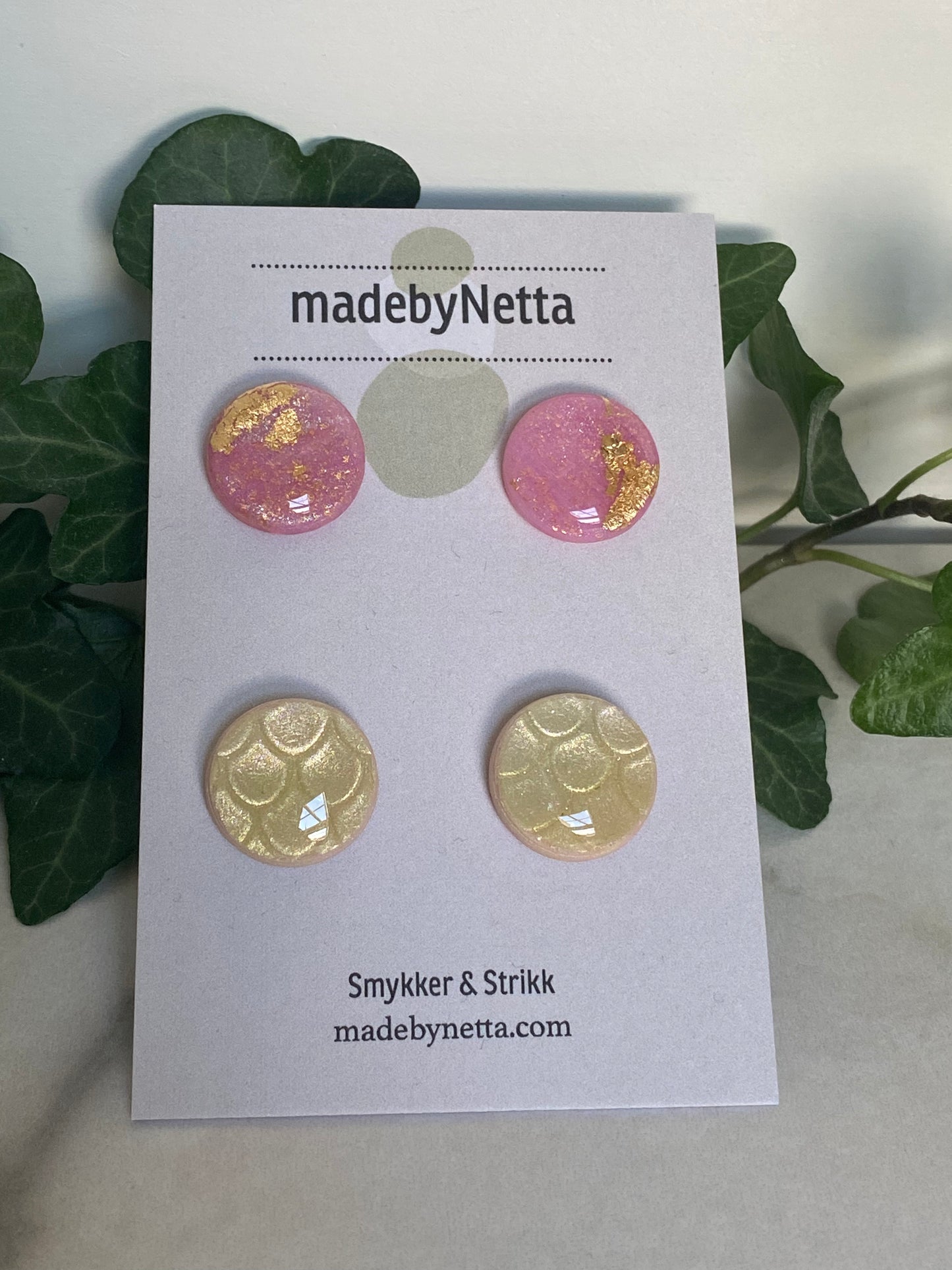 Runde havfruer og rosa studs