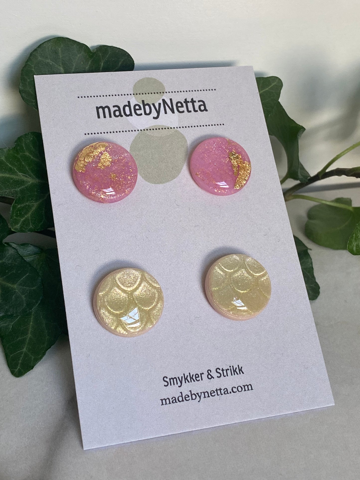 Runde havfruer og rosa studs