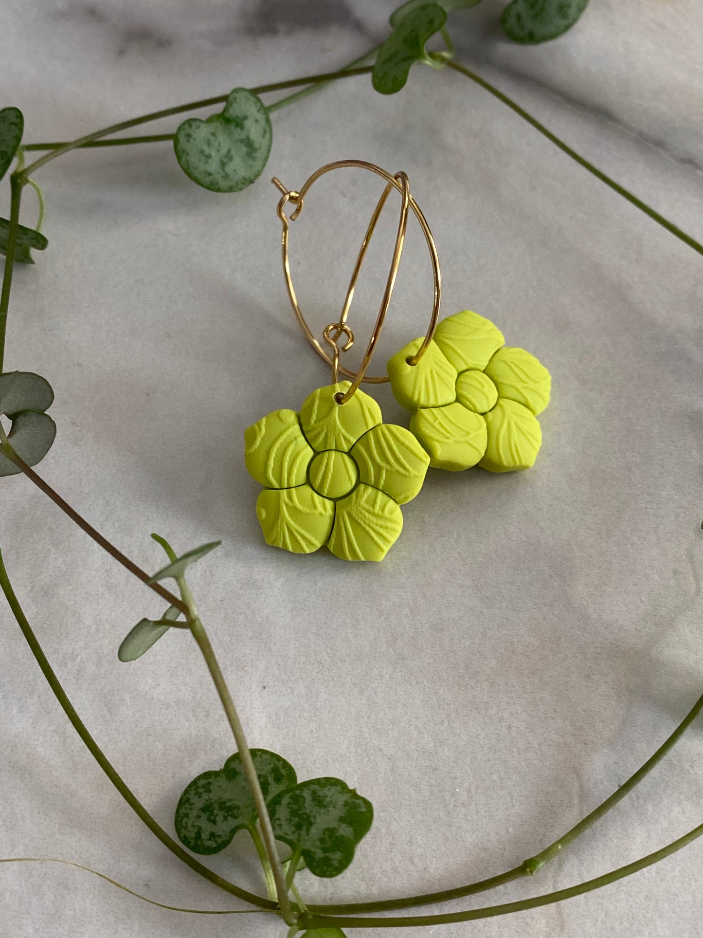Blomster på ørering