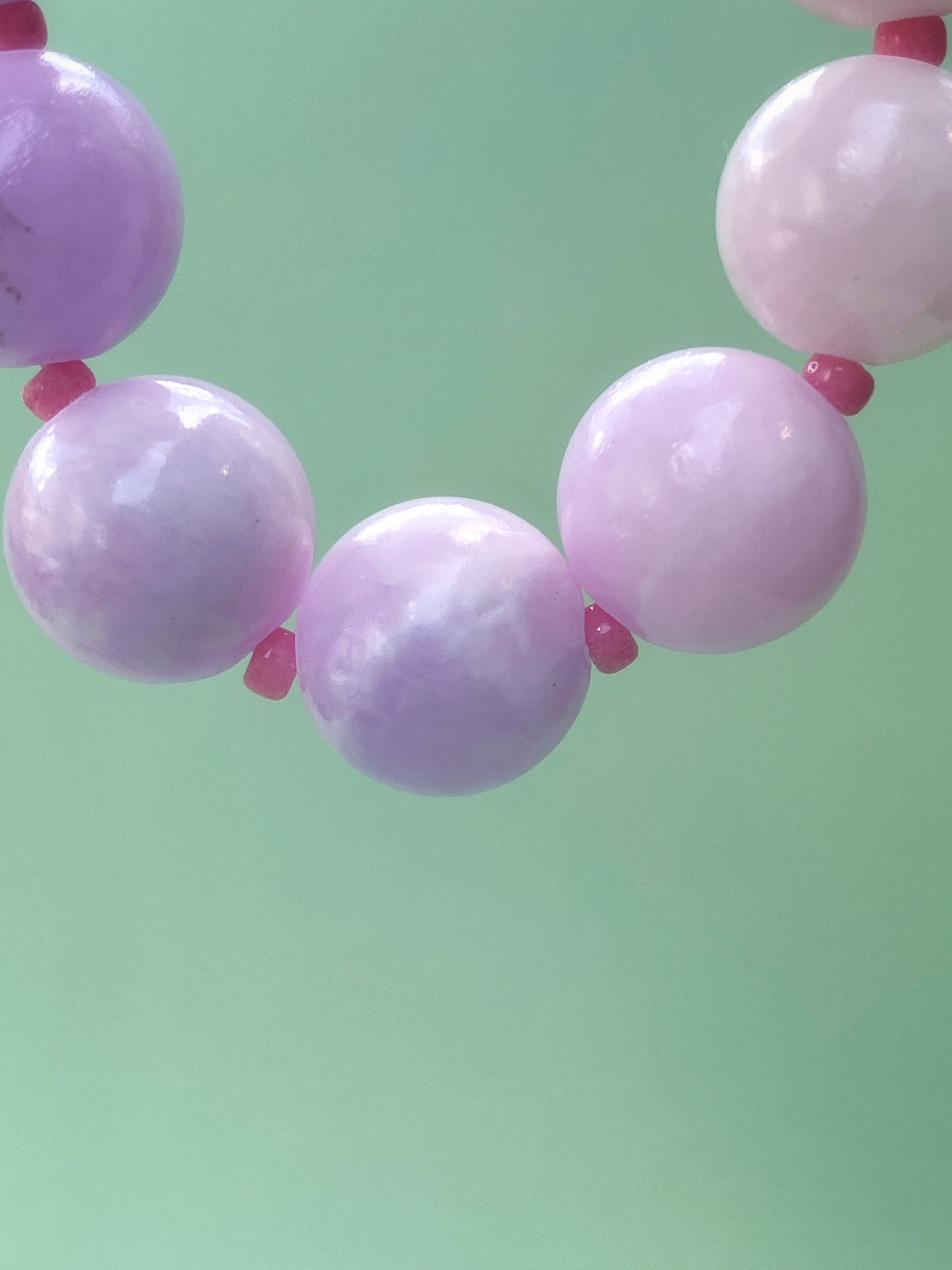Jadearmbånd lyslilla m/rosa